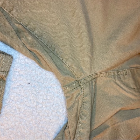 Men’s Old Navy Beige Draw String Khakis - Picture 6 of 8